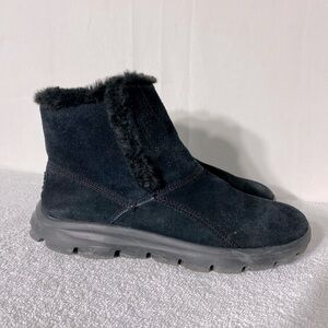 Skechers On The Go Black Suede Sherpa Lined Ankle Boots 7.5